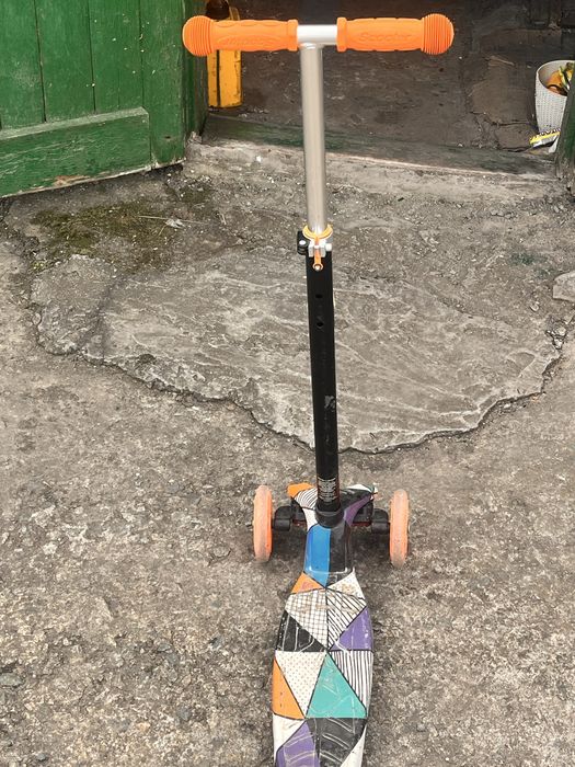 самокати і скейт недорого.Відправка новою поштою,все разом 500 грн