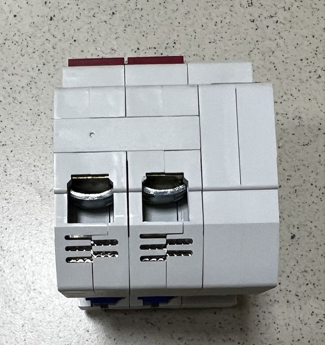 Wi-Fi автоматичний вимикач WDYK однофазний  С125