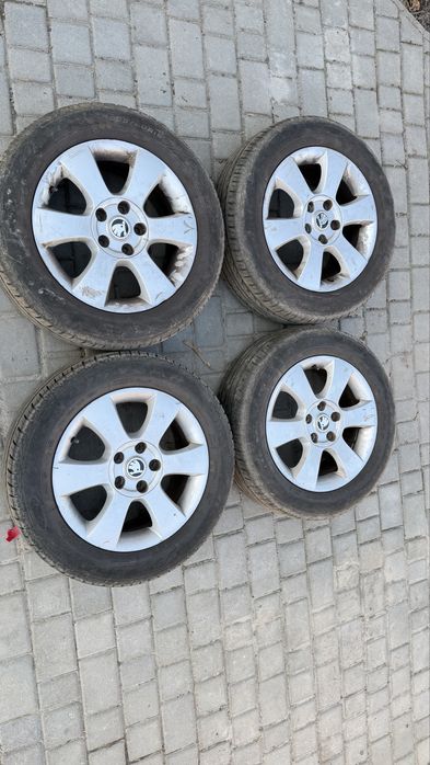 Резина Goodyear з дисками Skoda