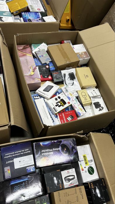 Бокси Amazon електроніка