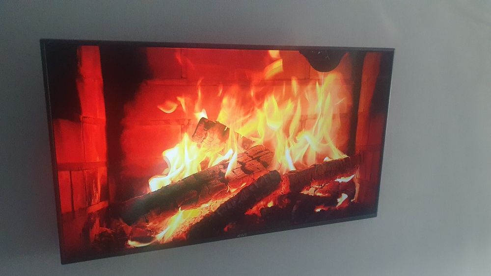 Телевизор KIVI 43U710KB (повреждена матрица)