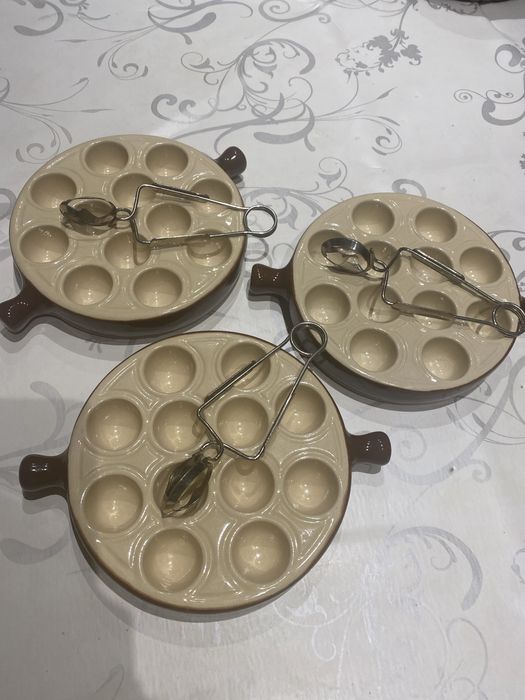 Escargot Plate424880703359559681