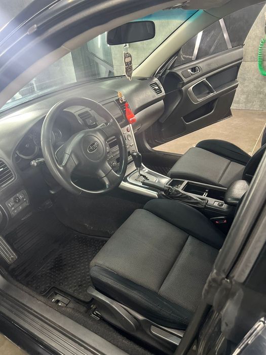 Subaru legaci 2.0. 2005