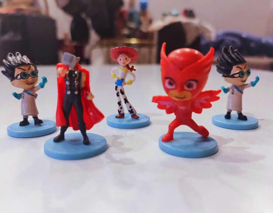 Zestaw Dekora Disney, Marvel, inne zabawki na tort z bajek 5 sztuk