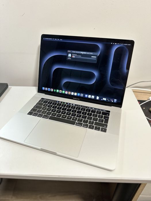 MacBook Pro 15 2016 A1707  i7 | 16GB RAM | 512GB  | Radeon Pro 460 4GB