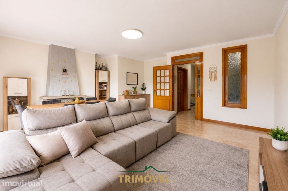 Apartamento T3+1 em Fajões, Oliveira de Azeméis.