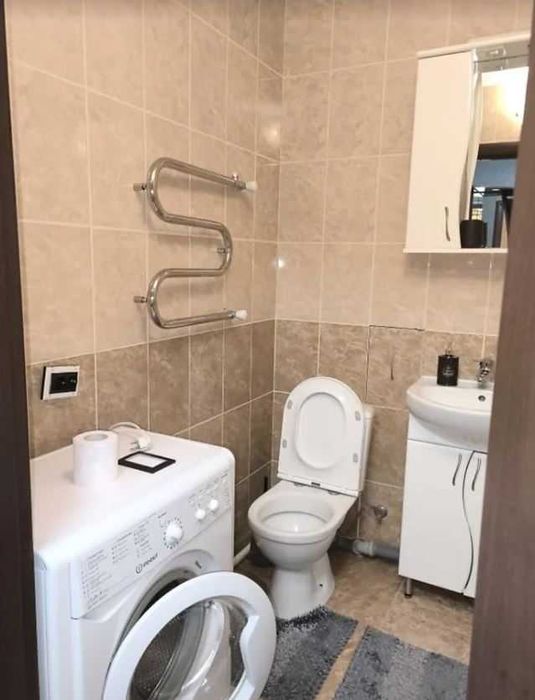 Здається 1-но кімнатна квартира в новобудові, новий ремонт, все є!