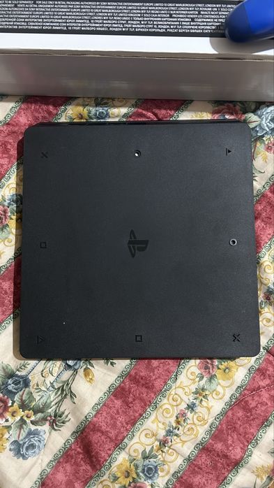 Play Station 4 1TB com jogos