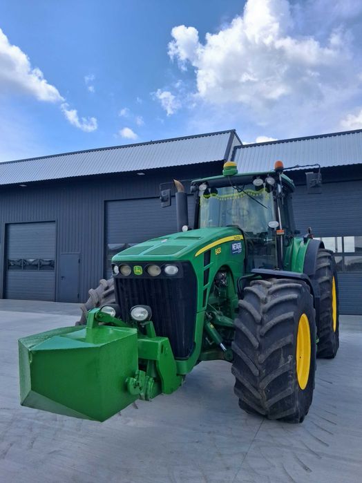 John Deere 8430