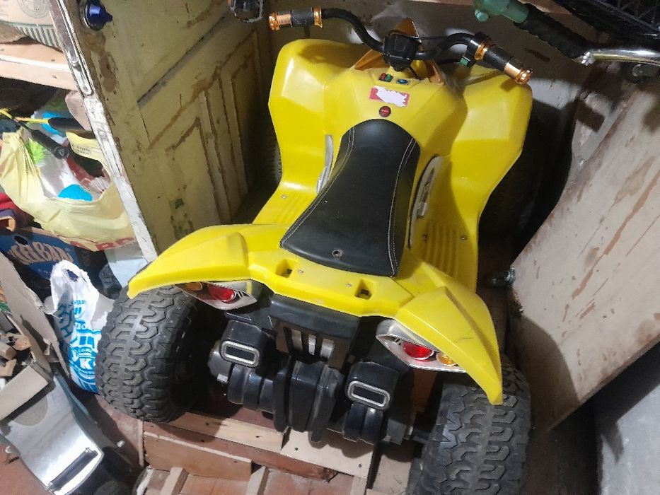 Детский електро квадроцикл