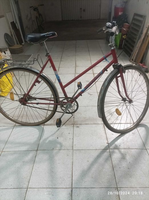 Bicicleta Citadina Vermelha