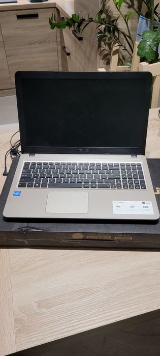 Laptop  ASUS 15'6