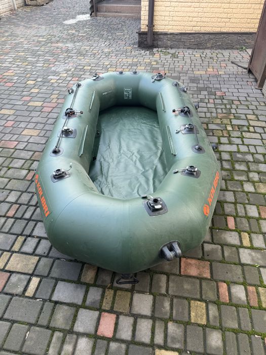 Колібрі надувний човен