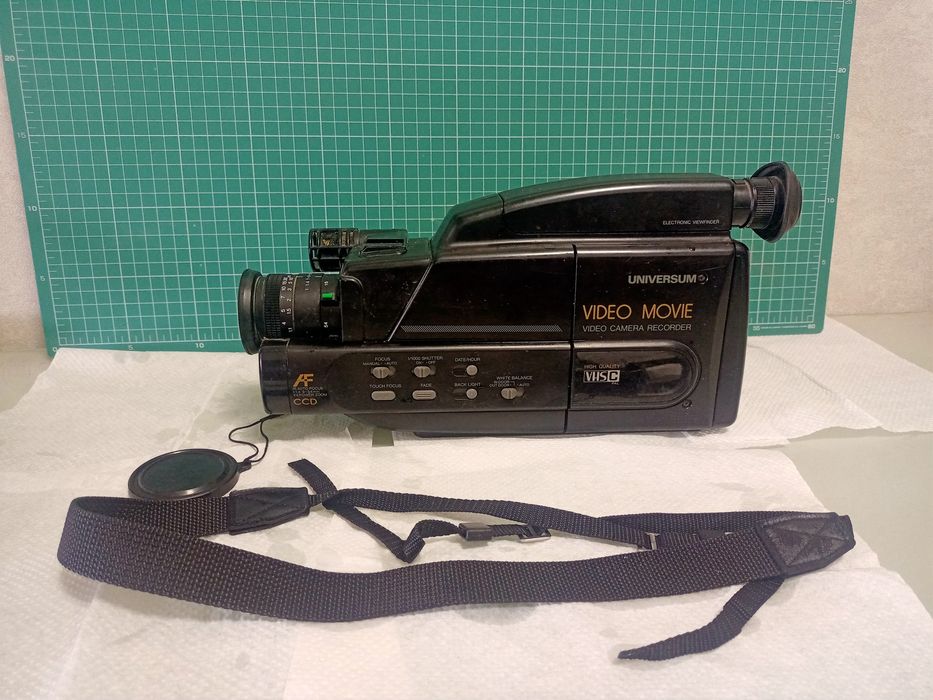 Відеокамера UNIVERSUM