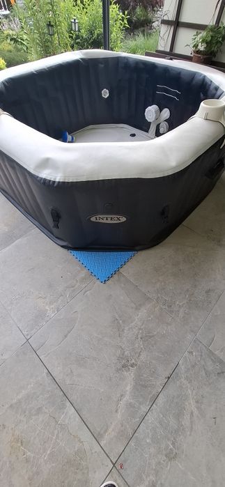 Sprzedam jacuzzi basen