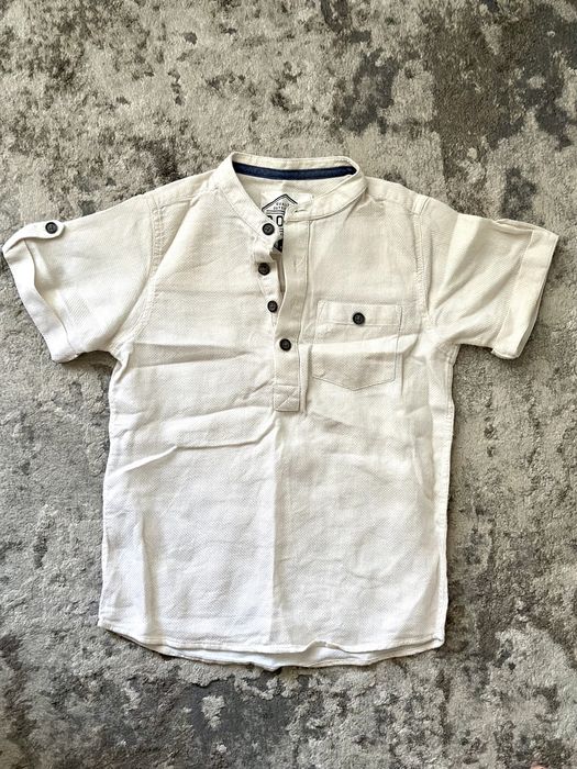 Нова стильна сорочка