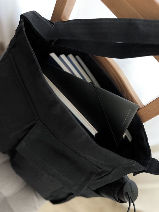 torba damska czarna casual crossbody na codzień pojemna