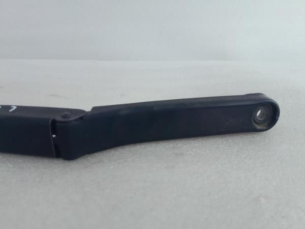 Haste / braço de escova limpa vidros frente direita SEAT Leon (5F1)