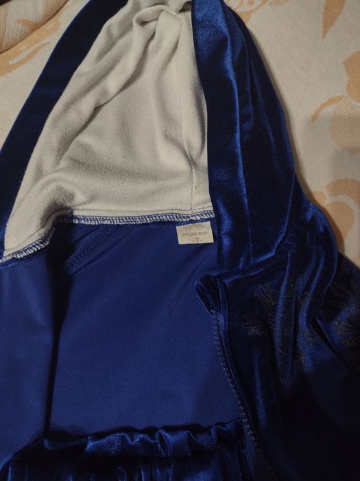 Продам велюровий костюм для хлопчика