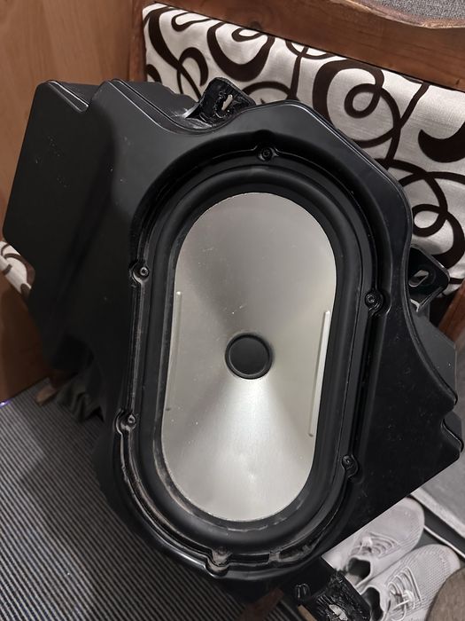 Сабвуфер ренж ровер