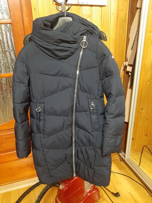 Пальто зомове  майже нове