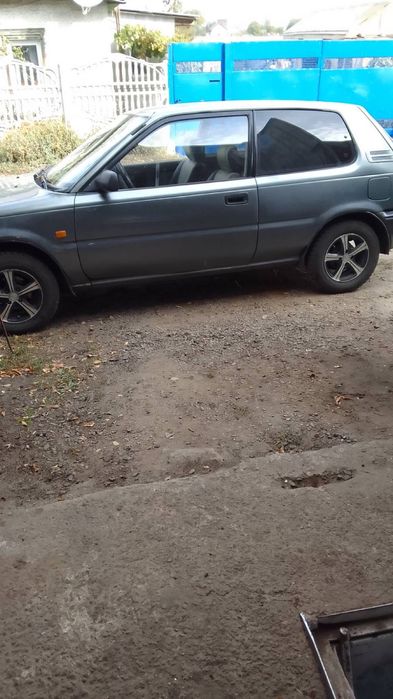 Продам автомобіль TOYOTA Corrola