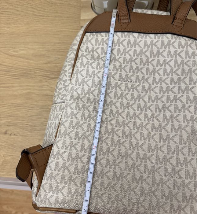 Рюкзал  Michael  kors