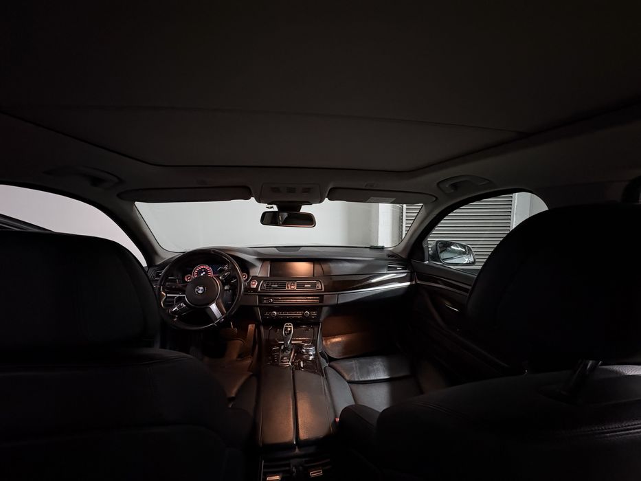 BMW Seria 5 F11 525d xDrive 218 KM Automat / 4x4