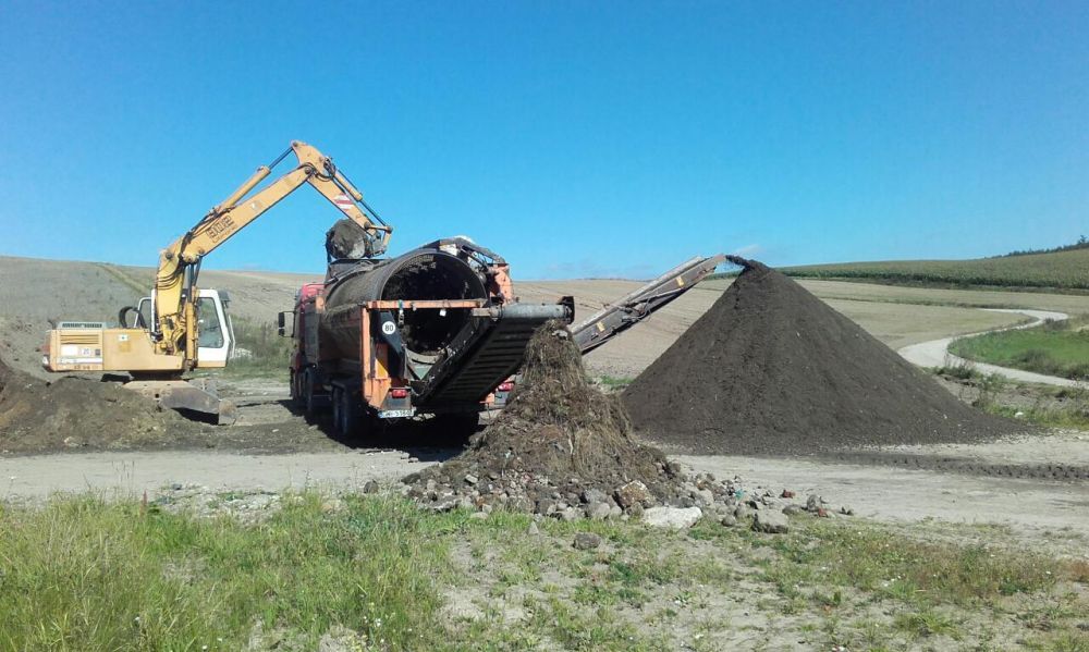 Ziemia ogrodowa przesiana