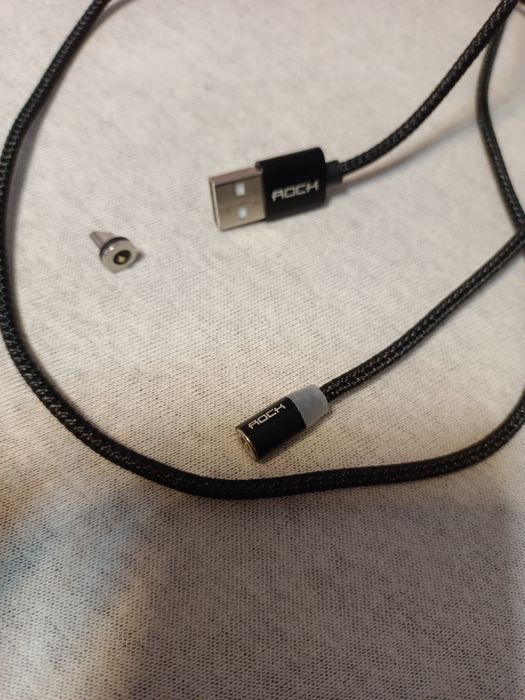 Kabel do ładowania magnetyczny
