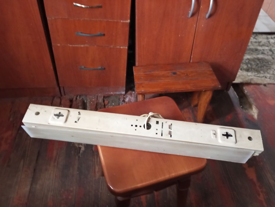 продами светильник