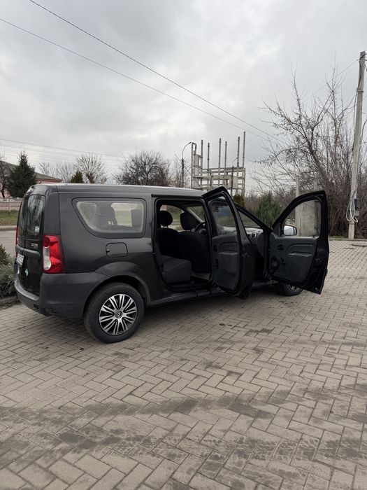 Renault Logan MCV в Універсалі Dacia