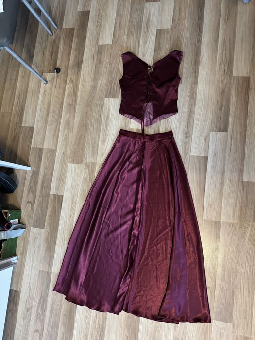 gorset ze spódnicą