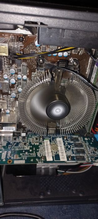 Компьютер на AMD x4 750, 8gb ddr3, hd 6570 1gb