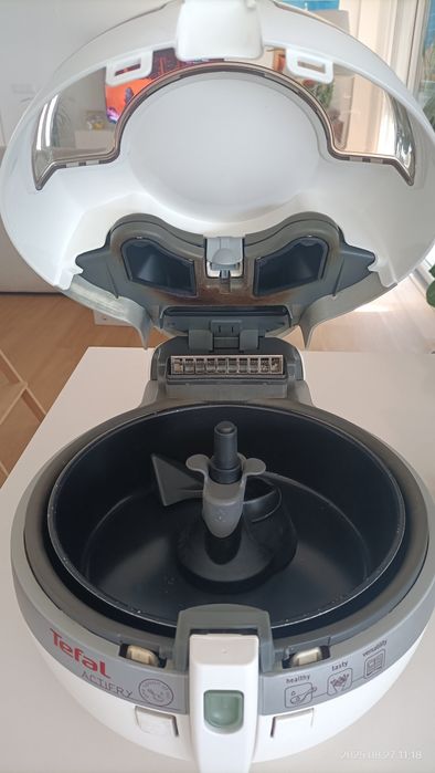 ActiFry Tefal – fritadeira sem óleo (cesto, tampa e filtro novos)