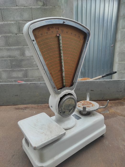 Balança antiga .