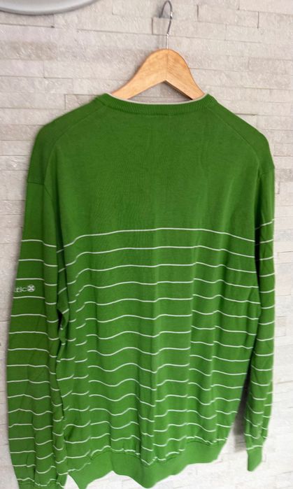 Sweter zielony Nike