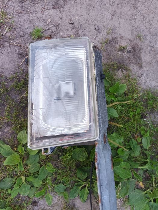 Телевізор с панелью