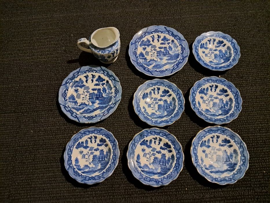 Zestaw szkła i porcelany