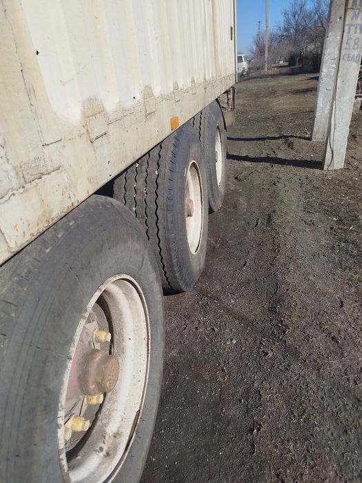 Напівпричип контейнеровоз, обмін! Торг!