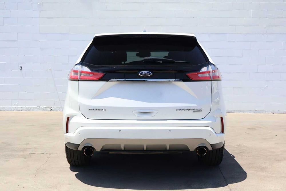 Ford Edge      2021