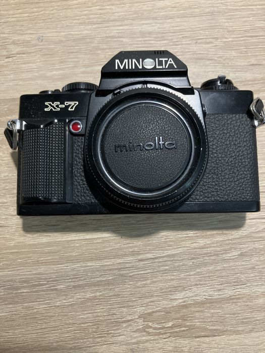 Aparat analogowy Minolta X-7