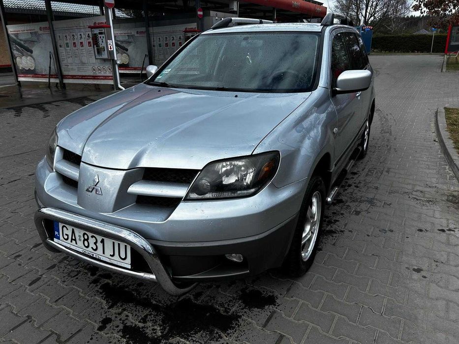 Mitsubishi Outlander I 2003 2.0 benzyna + LPG 136 KM, hak, 4x4, nowa instalacja LPG, super stan
