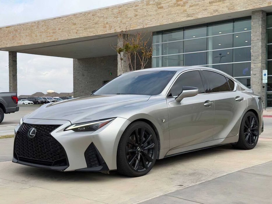 Lexus IS 350 F Sport      2021