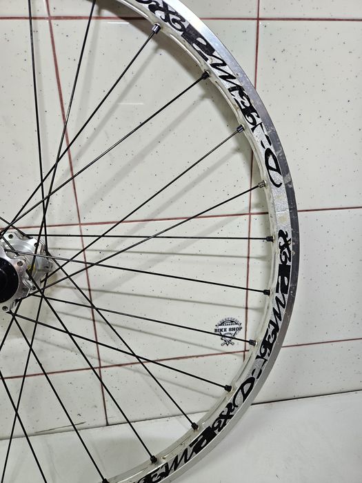 Roda mavic deemax 20mm