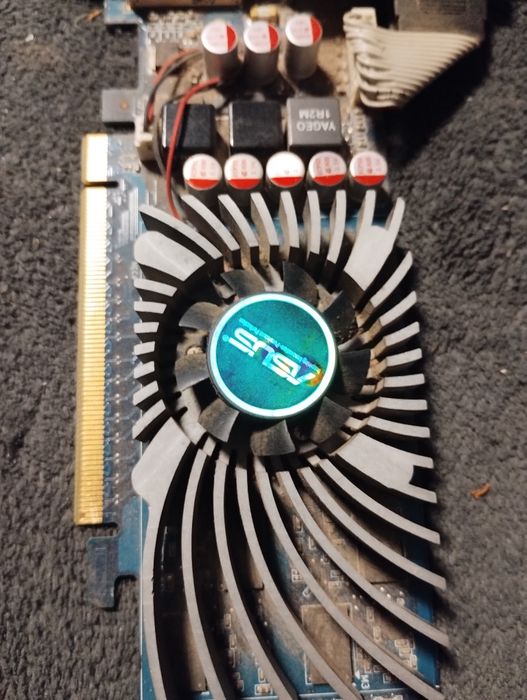 Karta graficzna ASUS