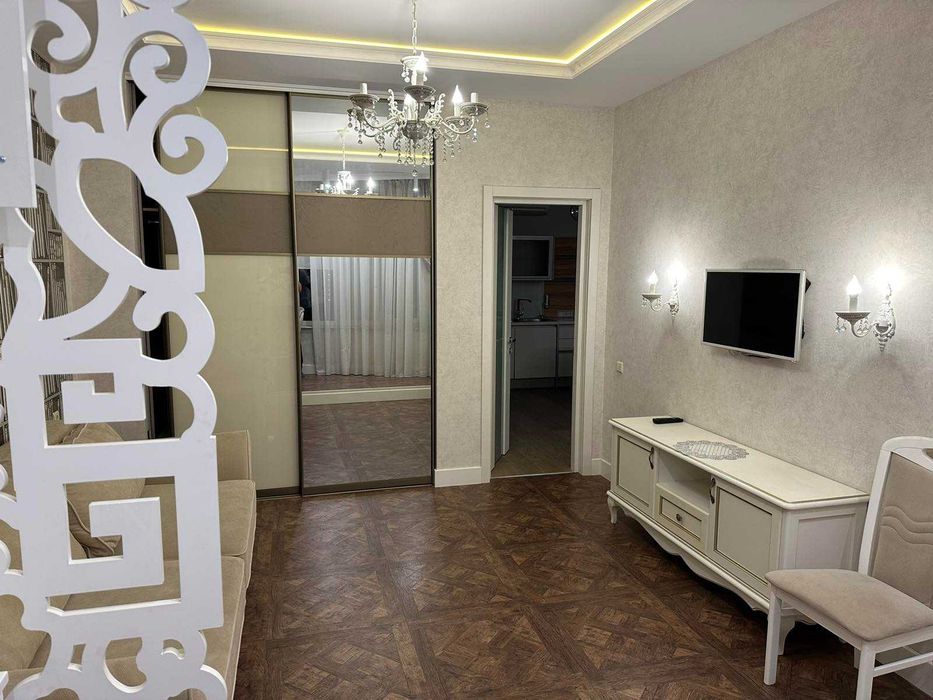 Элегантная квартира на пр-те Шевченко с 2 спальнями и кухней-гостиной