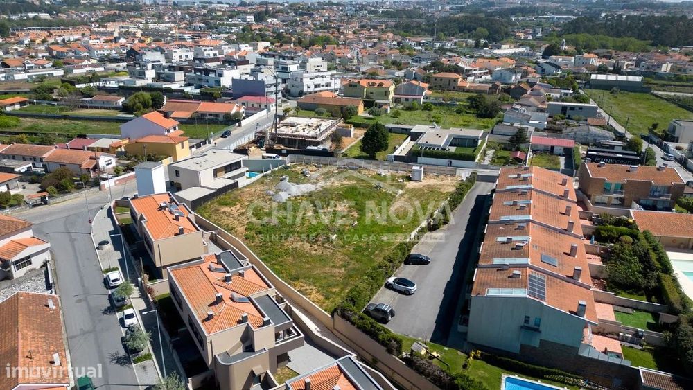 Terreno com Loteamento Aprovado – A 3 Minutos da Praia da Madalena