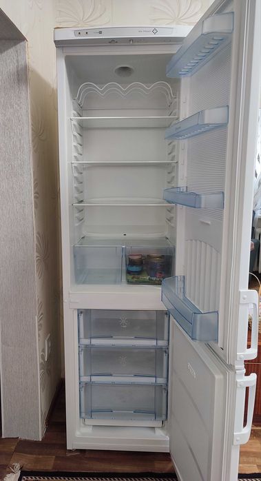 Холодильник Swizer нерабочий