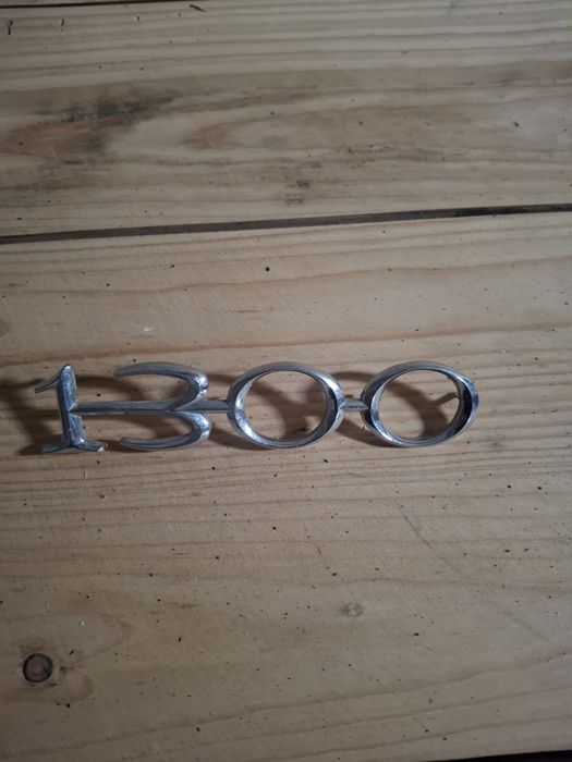 Emblemat na samochód